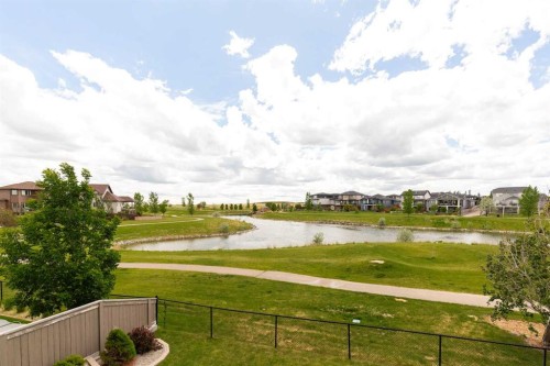 788 Canyonview Close West, Lethbridge, AB 