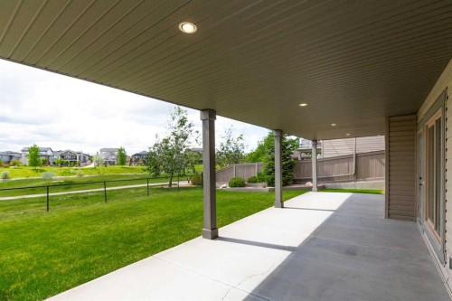 788 Canyonview Close West, Lethbridge, AB 