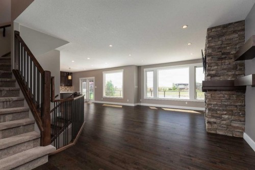788 Canyonview Close West, Lethbridge, AB 