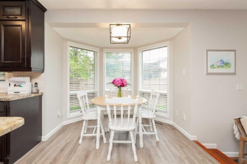 205 Kings Bay South, Lethbridge, AB 