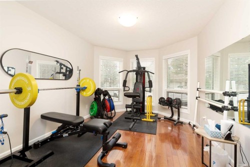 205 Kings Bay South, Lethbridge, AB 