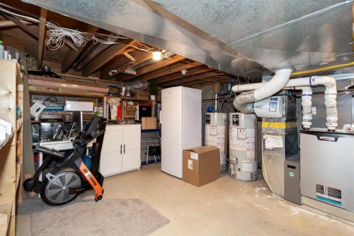 205 Kings Bay South, Lethbridge, AB 