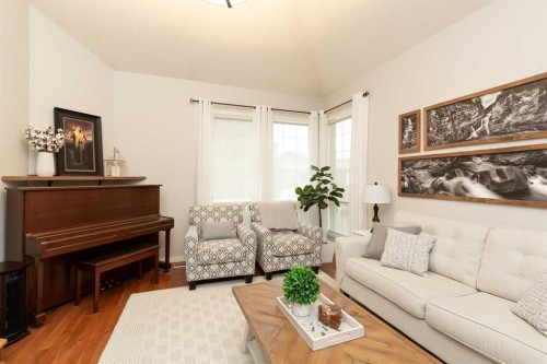 205 Kings Bay South, Lethbridge, AB 