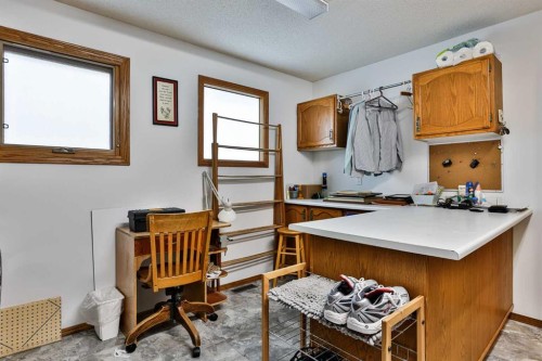 2265 27 Avenue South, Lethbridge, AB - Indoor Photo Showing Office