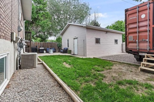 1017 19A Avenue, Coaldale, AB 