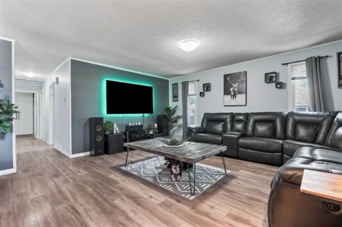 1017 19A Avenue, Coaldale, AB 