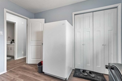 1017 19A Avenue, Coaldale, AB 