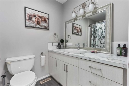 1017 19A Avenue, Coaldale, AB 