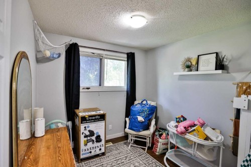 195 Laval Boulevard West, Lethbridge, AB 