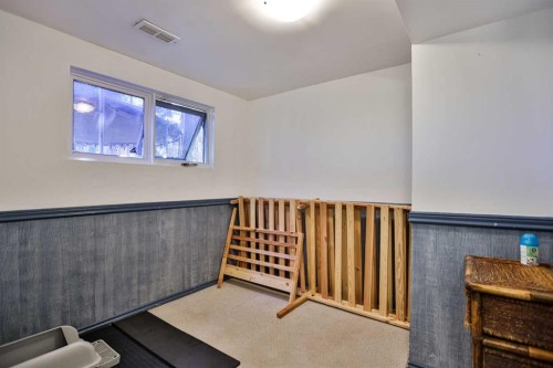 195 Laval Boulevard West, Lethbridge, AB 