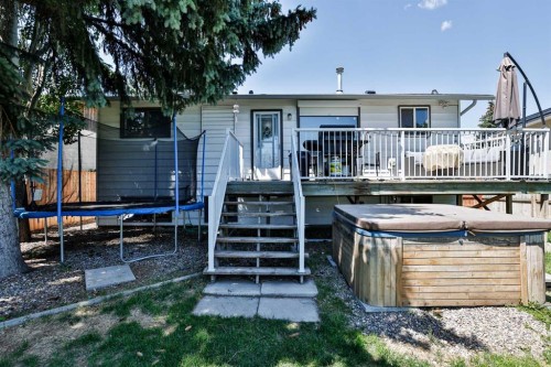 195 Laval Boulevard West, Lethbridge, AB 