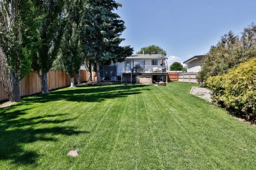 195 Laval Boulevard West, Lethbridge, AB 