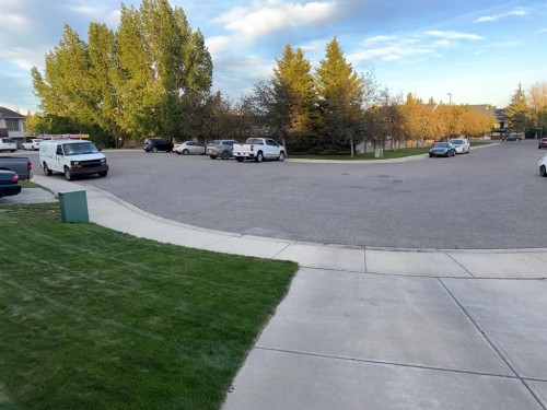 40 Micmac Court West, Lethbridge, AB 
