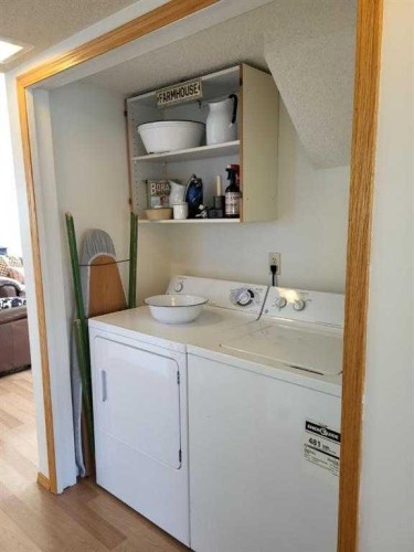 301 1St Avenue North, Coutts, AB 