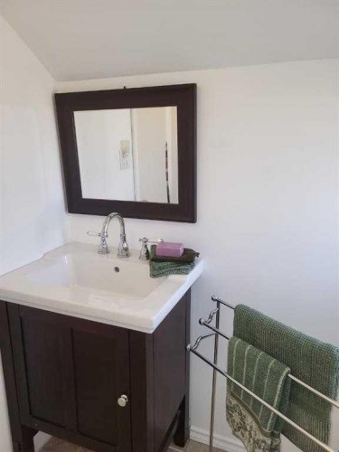 301 1St Avenue North, Coutts, AB 