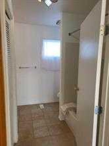 301 1St Avenue North, Coutts, AB 