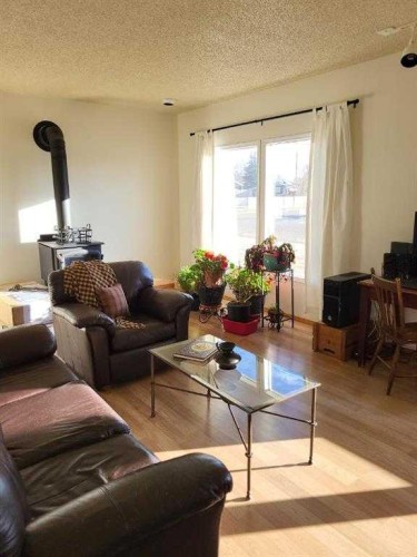 301 1St Avenue North, Coutts, AB 