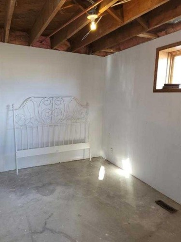 301 1St Avenue North, Coutts, AB 