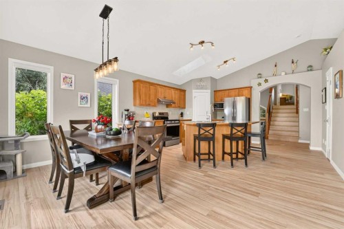 382 Heritage Boulevard West, Lethbridge, AB 