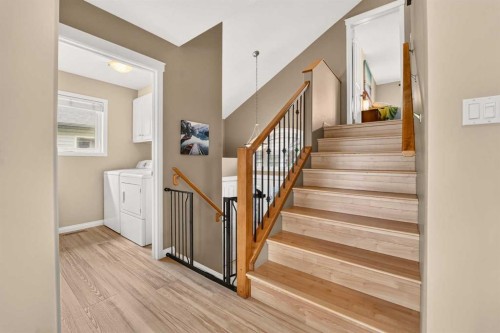 382 Heritage Boulevard West, Lethbridge, AB 
