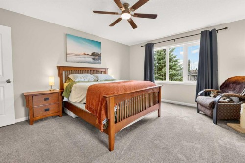 382 Heritage Boulevard West, Lethbridge, AB 