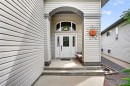 382 Heritage Boulevard West, Lethbridge, AB 