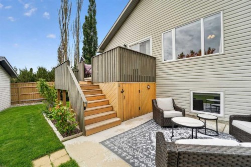 382 Heritage Boulevard West, Lethbridge, AB 