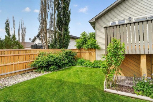 382 Heritage Boulevard West, Lethbridge, AB 