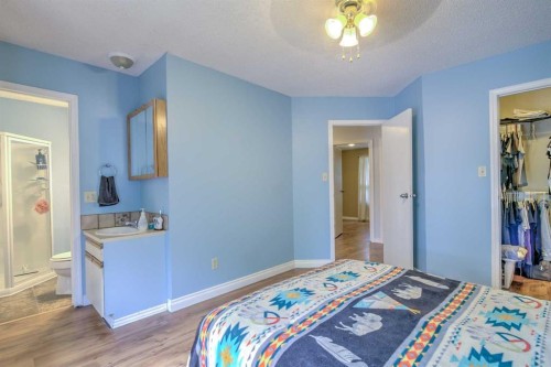 84 Erminedale Boulevard North, Lethbridge, AB 