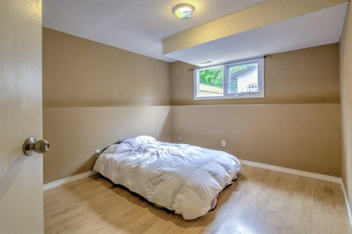 84 Erminedale Boulevard North, Lethbridge, AB 