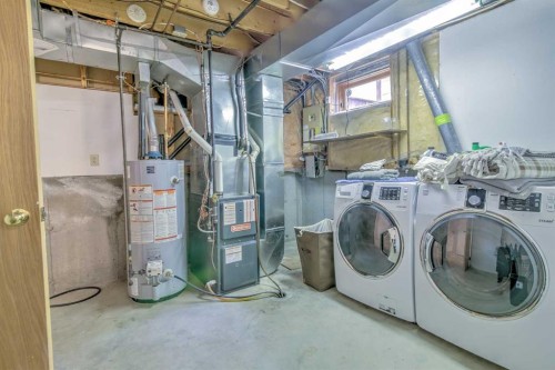 84 Erminedale Boulevard North, Lethbridge, AB 