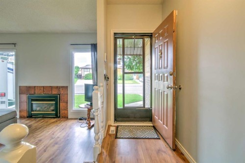 84 Erminedale Boulevard North, Lethbridge, AB 