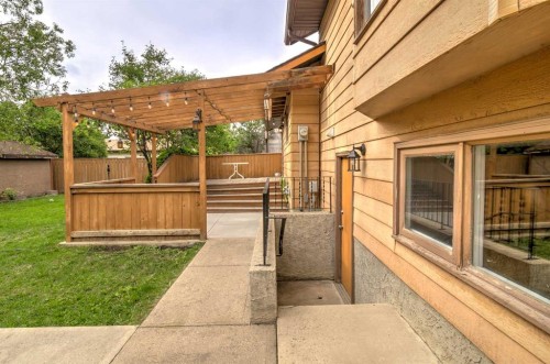 84 Erminedale Boulevard North, Lethbridge, AB 