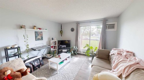 102-401 Columbia Boulevard West, Lethbridge, AB 