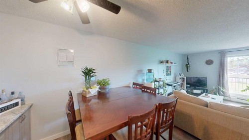 102-401 Columbia Boulevard West, Lethbridge, AB 