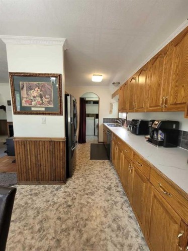 616 3Rd Avenue North, Vauxhall, AB 