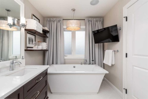 140 Northlander Bend West, Lethbridge, AB 