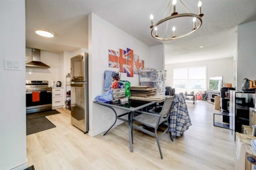 1320 13 Street North, Lethbridge, AB 