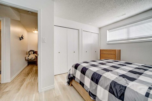 1320 13 Street North, Lethbridge, AB 