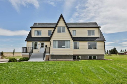 12 Aspen Arbor  Raymond, AB T0K 2S0
