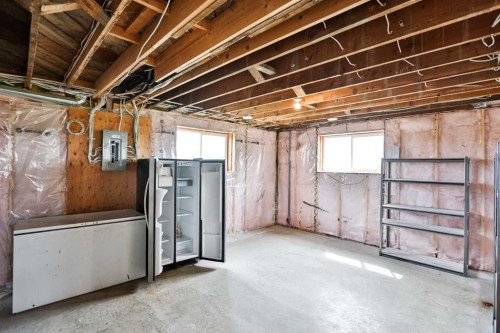 12 Aspen Arbor, Raymond, AB 