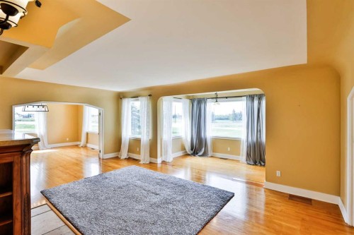 12 Aspen Arbor, Raymond, AB 