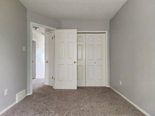 67 Blackfoot Boulevard West, Lethbridge, AB 