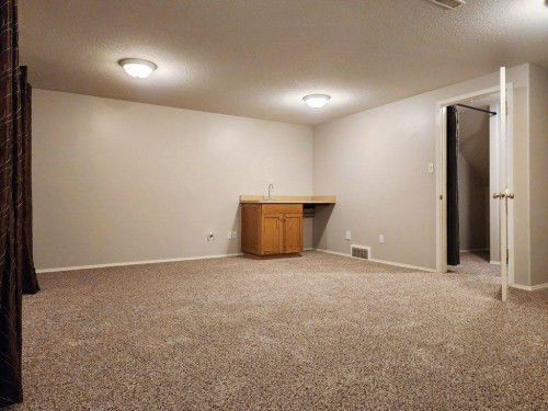 67 Blackfoot Boulevard West, Lethbridge, AB 
