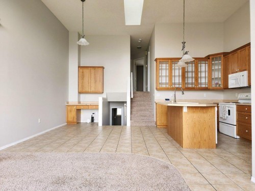 67 Blackfoot Boulevard West, Lethbridge, AB 