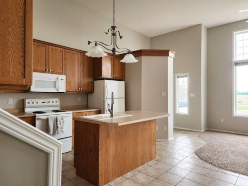67 Blackfoot Boulevard West, Lethbridge, AB 