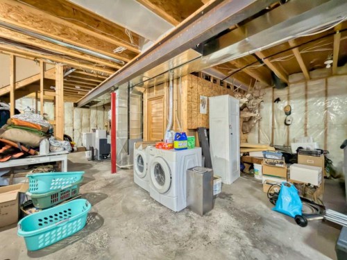 21407 29 Avenue, Bellevue, AB 