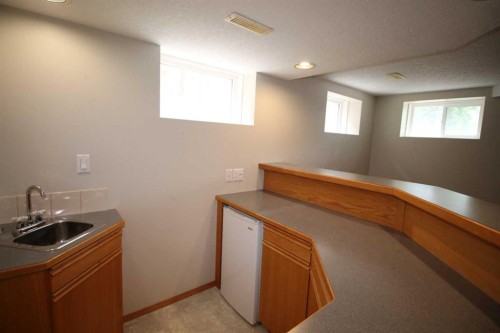 819 9 Avenue South, Lethbridge, AB 