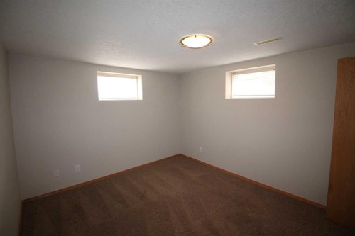 819 9 Avenue South, Lethbridge, AB 