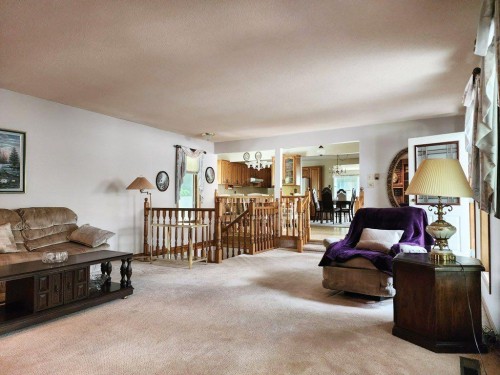 1818 Lakeside Road South, Lethbridge, AB 